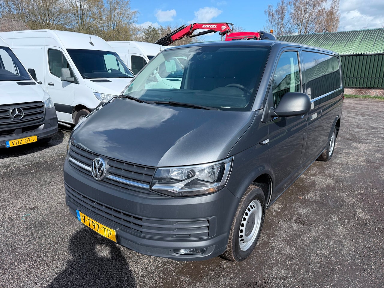 Volkswagen Transporter - 2.0 TDI 150PK EURO 6 L2H1 - AutoWereld.nl