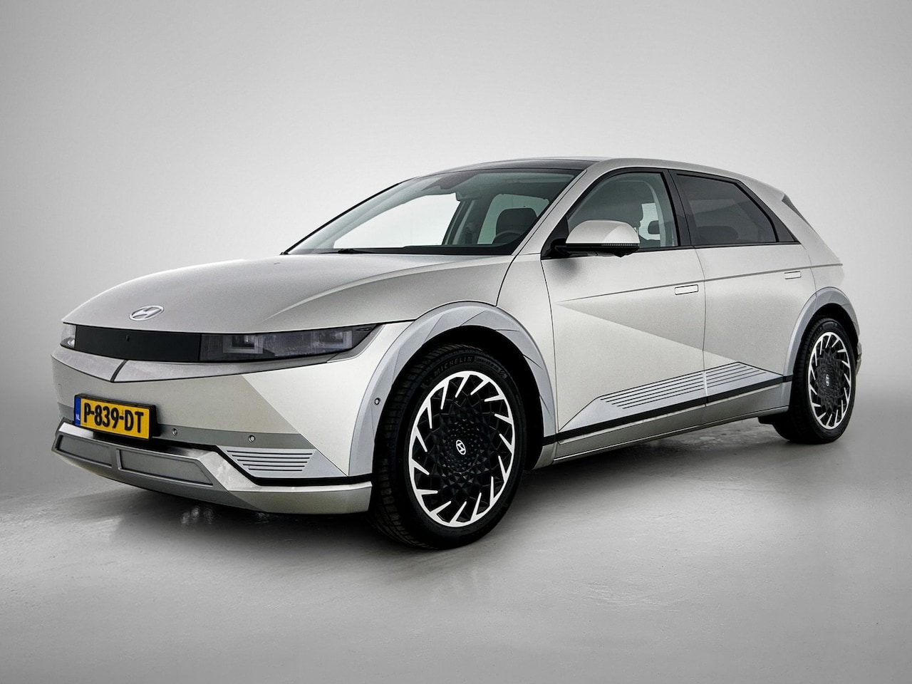 Hyundai IONIQ 5 - Lounge AWD 73kWh | Luxury pack | Panoramadak | - AutoWereld.nl