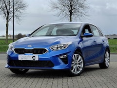 Kia Cee'd - Ceed 1.4 T-GDi DynamicPlusLine | Carplay | Camera | Stoel+ Stuurverwarming