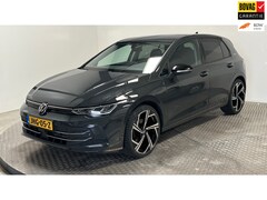 Volkswagen Golf - 1.5 eTSI Life Edition automaat navigatie carplay android parkeersensoren stoelverwarming l