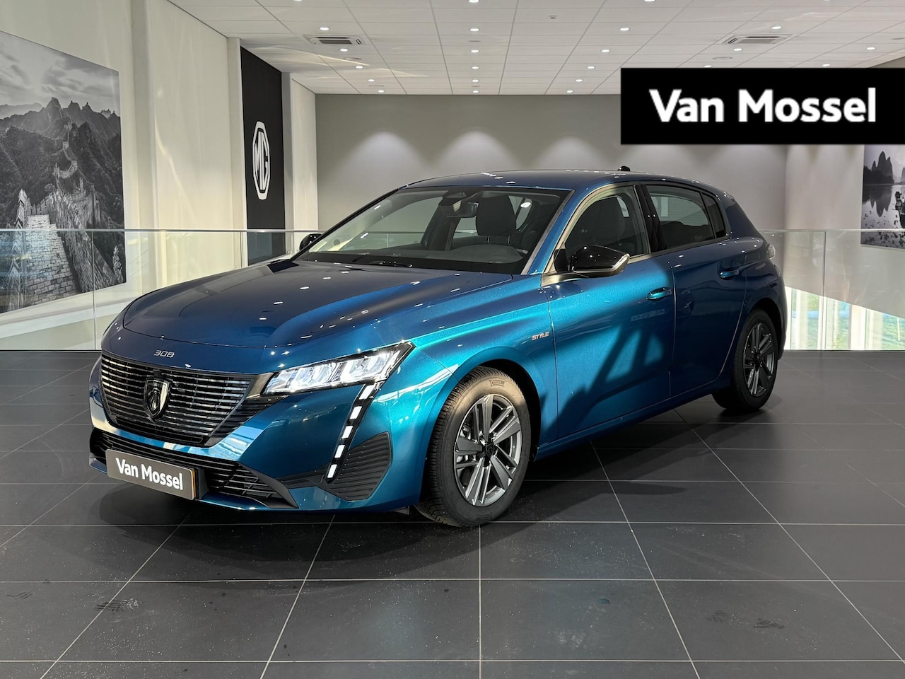 Peugeot 308 - 1.2 Hybrid 145 e-DCS6 Style | Automaat | Climate Control | Full Map Navigatie | Apple Carp - AutoWereld.nl