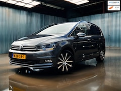 Volkswagen Touran - 1.5 TSI Highline 7p Carplay_Trekhaak_ACC_Camera