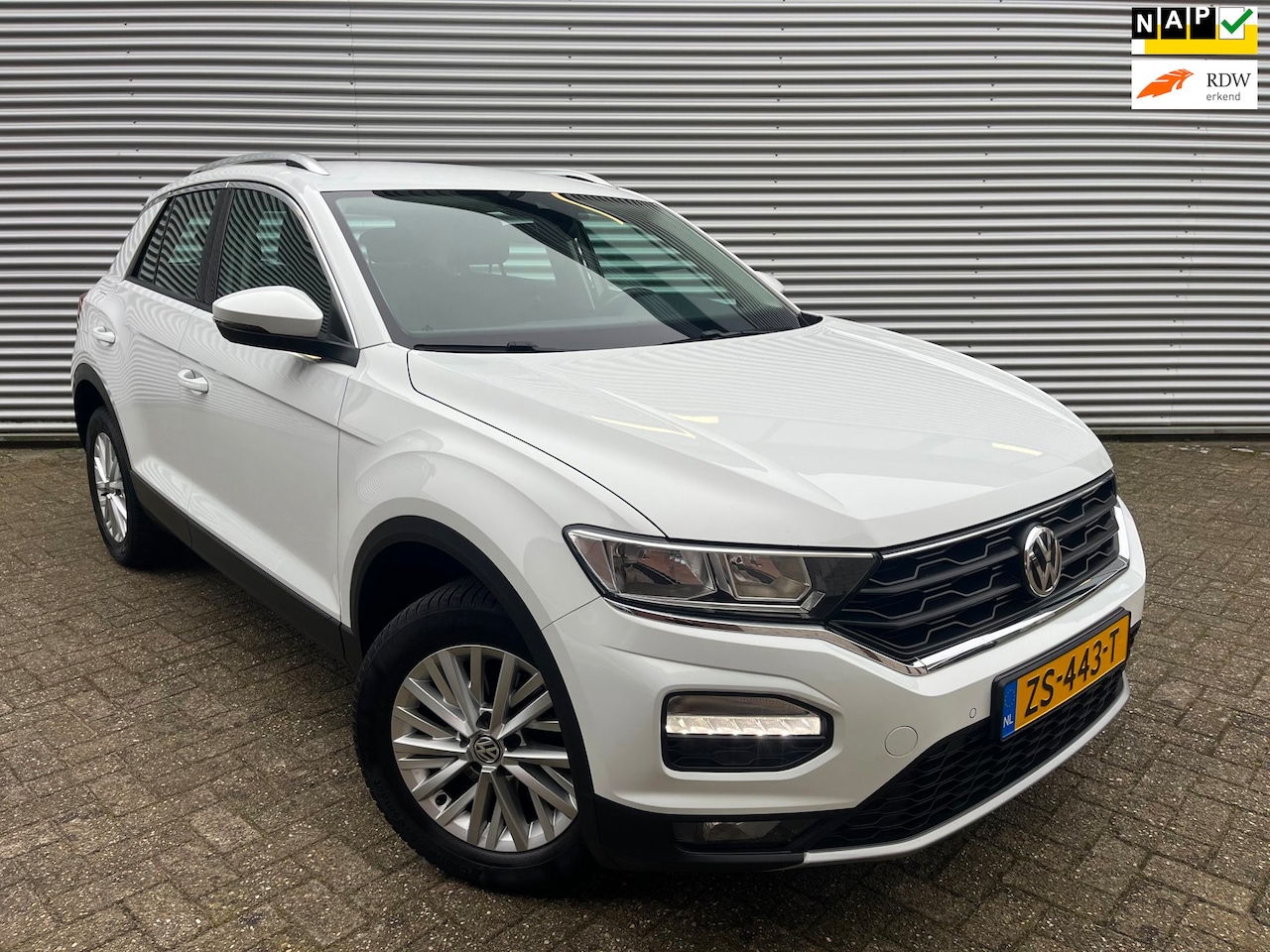 Volkswagen T-Roc - 1.0 TSI Style Business|Carplay|PDC|Airco|Cruise|Navi| - AutoWereld.nl