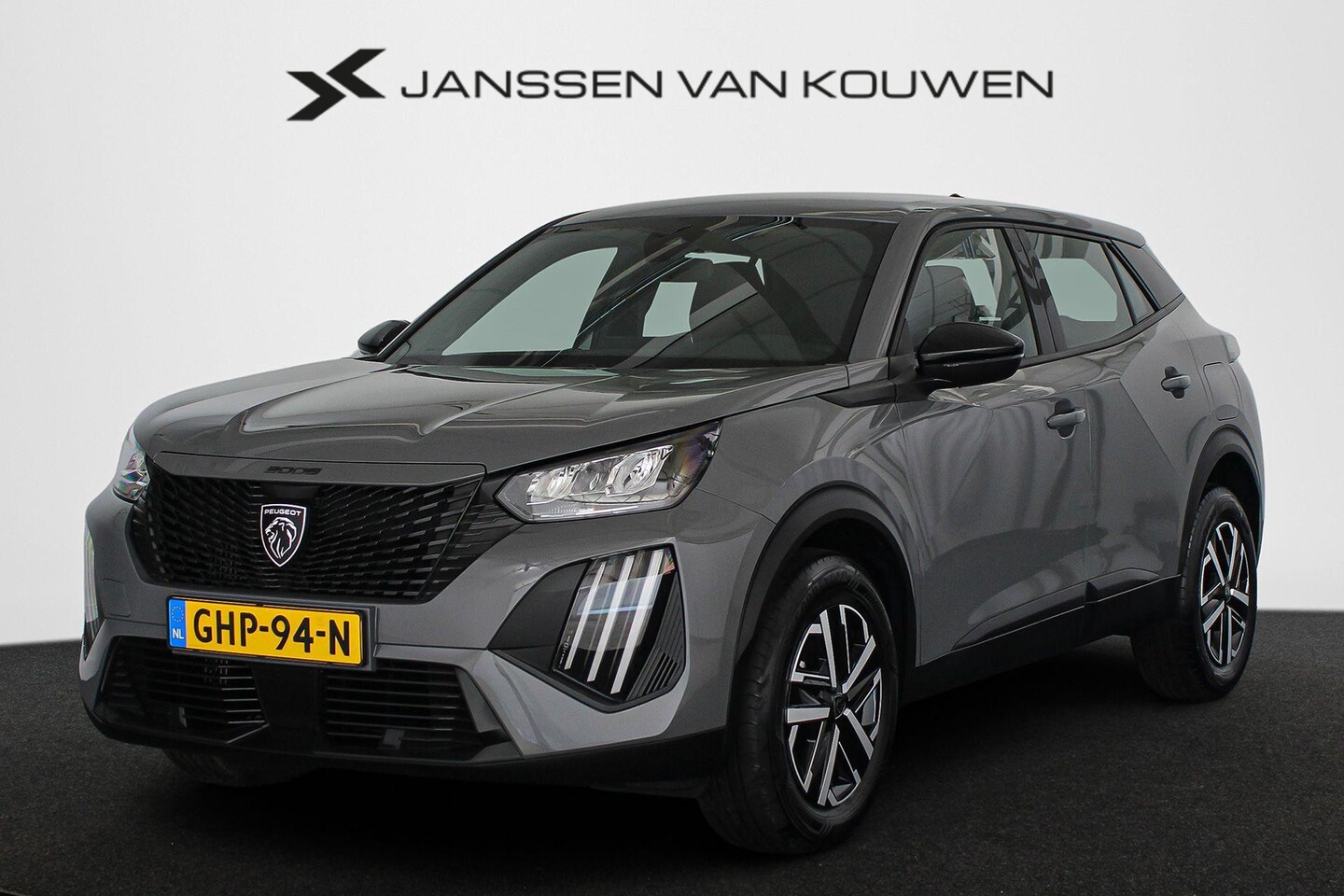 Peugeot 2008 - 1.2 PureTech 100 Active Navi Camera Seleniumgrijs - AutoWereld.nl
