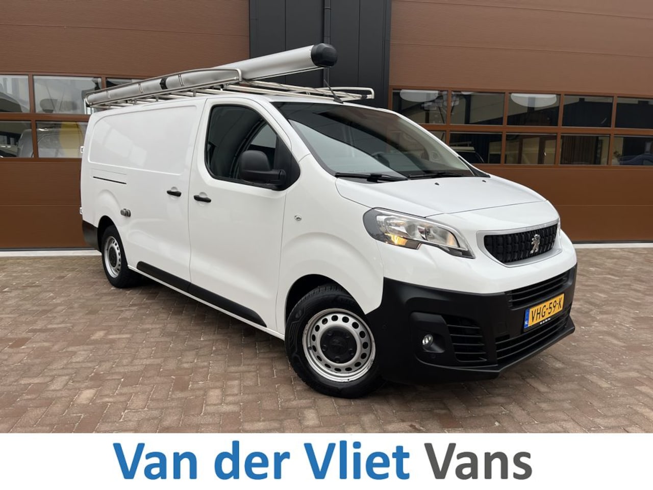 Peugeot Expert - 2.0 BlueHDI 120pk L3 Premium 3p Lease €294p/m, Sortimo inr. Imperiaal, Airco, Carplay, Cam - AutoWereld.nl