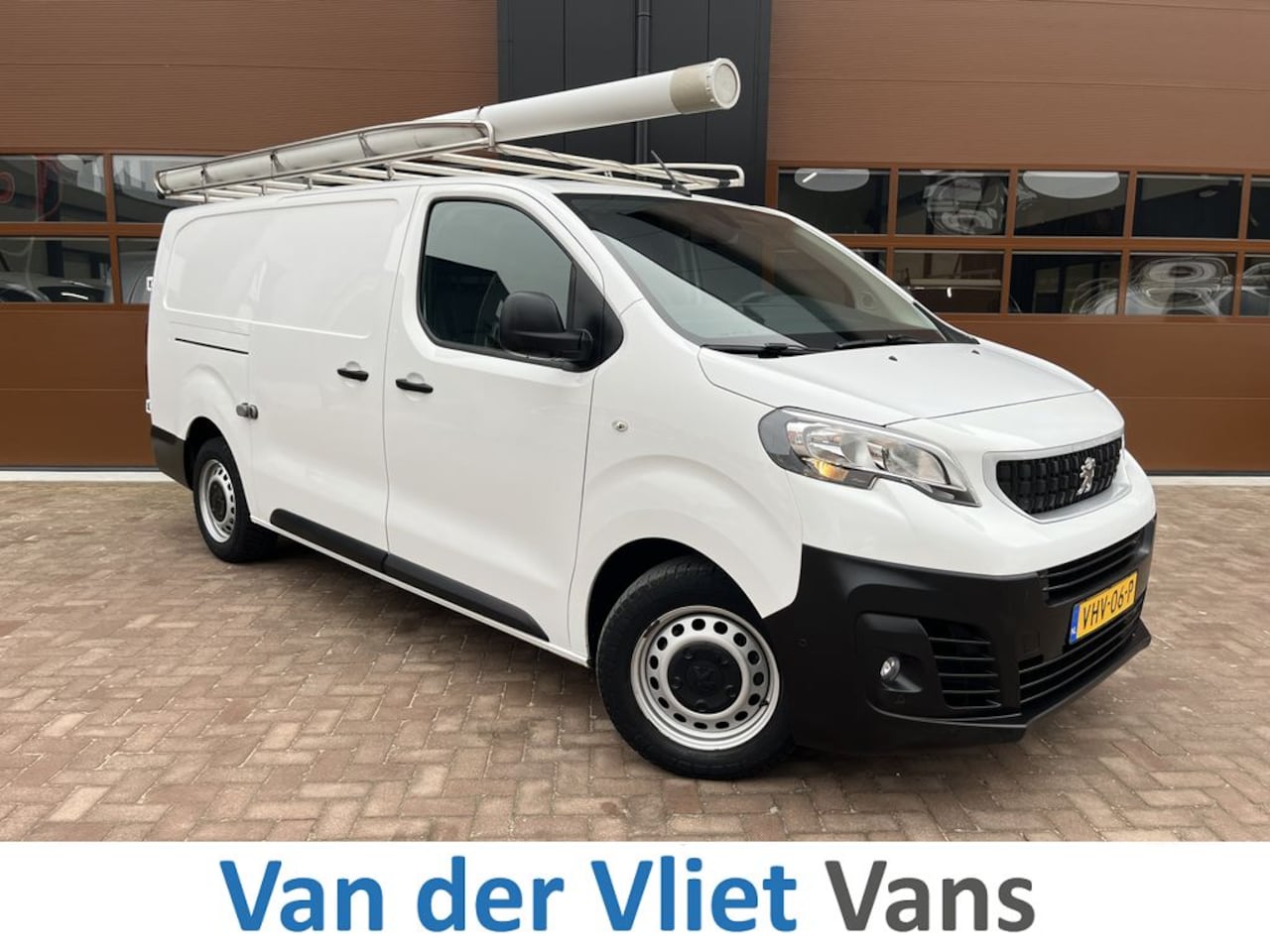 Peugeot Expert - 2.0 BlueHDI 120pk L3 Premium 3p Lease €294p/m, Imperiaal, Airco, Carplay, Camera, PDC, Cru - AutoWereld.nl
