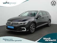 Volkswagen Passat Variant - 1.4 TSI 218 pk DSG GTE | Trekhaak | Discover Pro | Adaptief onderstel | Achteruitrijcamera
