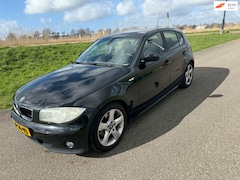 BMW 1-serie - 118i High Executive AUTOMAAT AIRCO & APK