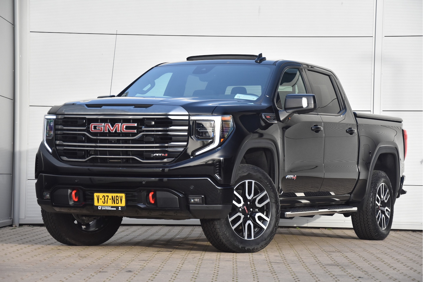 GMC Sierra 1500 - G.M.C. 6.2V8 AT4 | Rijklaar | LPG | Deksel | BPM-Vrij - AutoWereld.nl