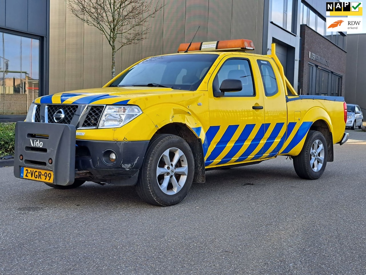 Nissan Navara - 2.5 dCi XE King Cab Export - AutoWereld.nl