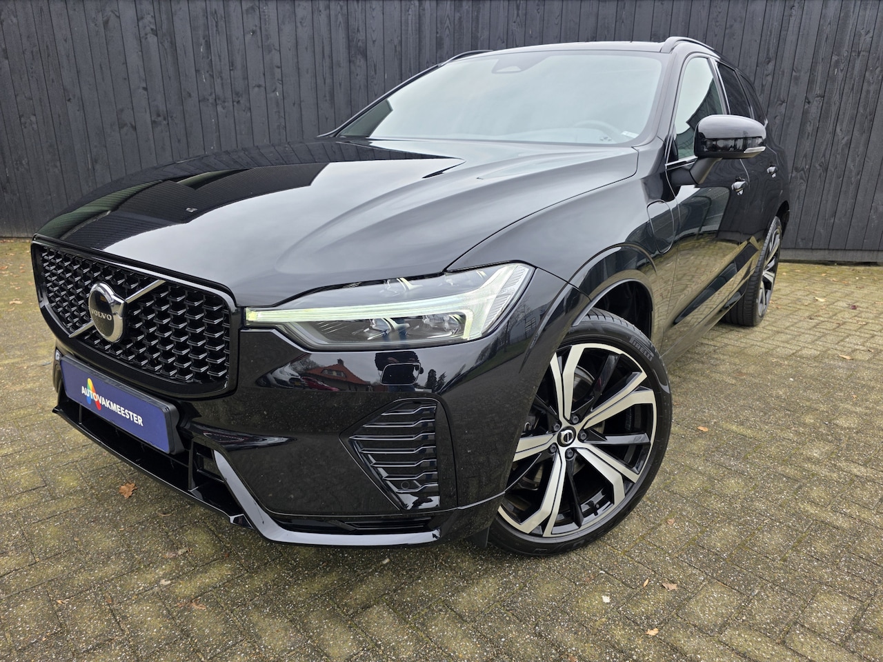 Volvo XC60 - 2.0 T6 Plug-in hybrid AWD Plus Dark 2.0 T6 Plug-in hybrid AWD Plus Dark - AutoWereld.nl
