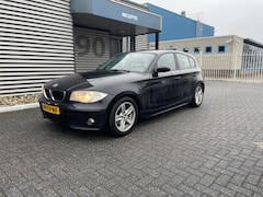 BMW 1-serie - 116i Business Line