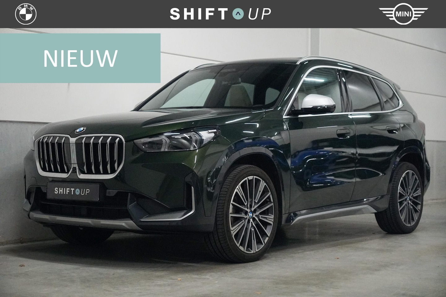 BMW X1 - sDrive18i Panoramadak | Harman Kardon | Head Up | Stuurverwarming - AutoWereld.nl