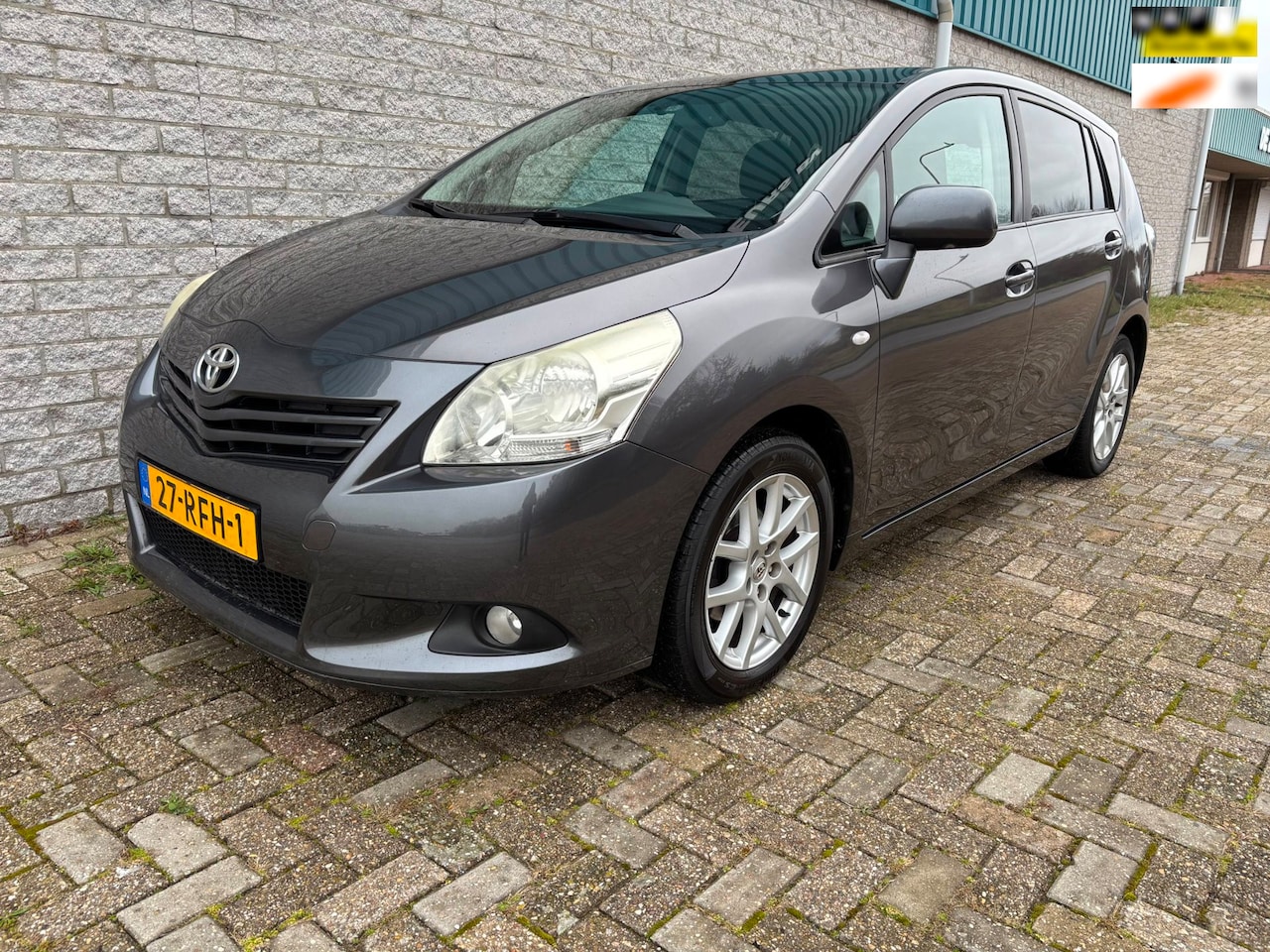 Toyota Verso - 1.8 VVT-i Dynamic Business 1.8 VVT-i Dynamic Business - AutoWereld.nl