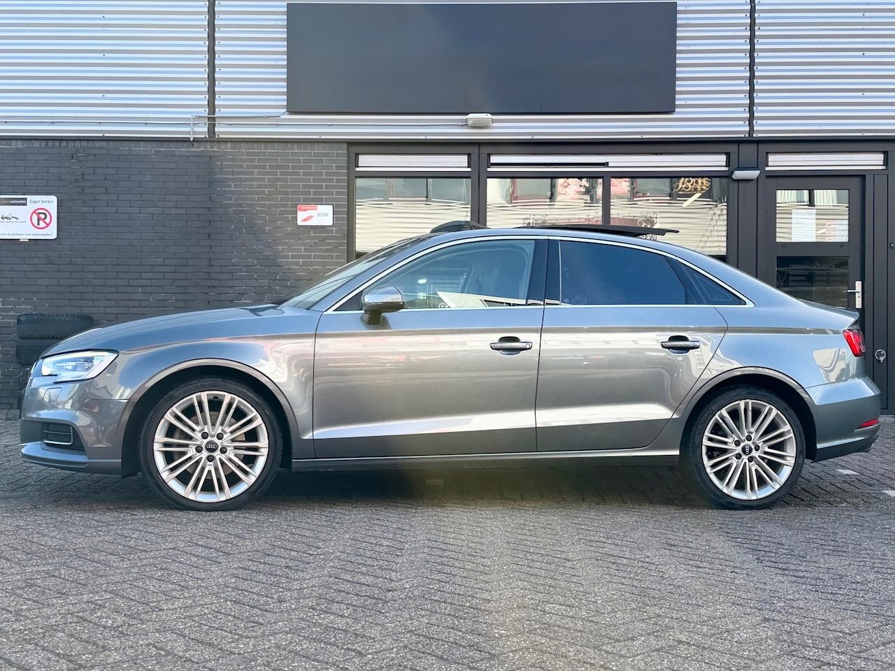 Audi A3 Limousine - 2.0 TFSI quattro 2.0 TFSI quattro - AutoWereld.nl