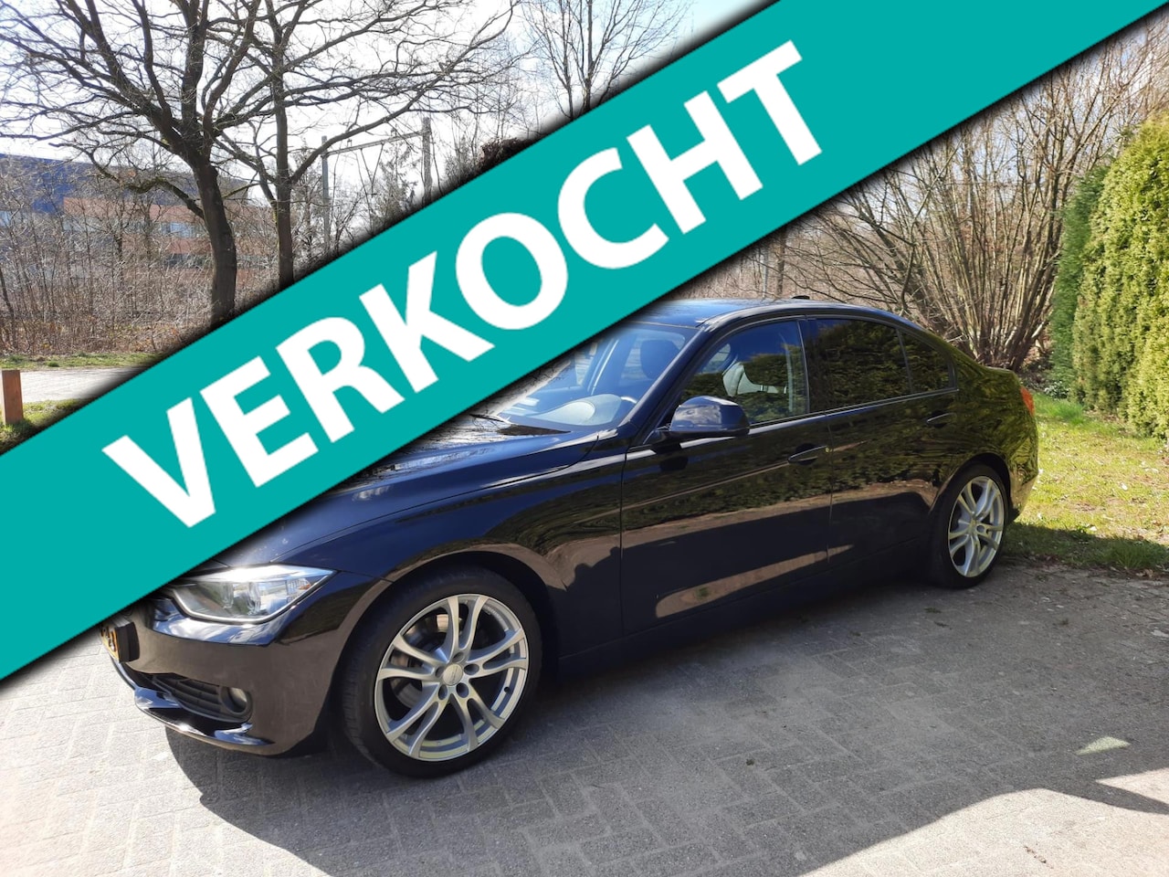 BMW 3-serie - 320i Edition LEER ECC BLACK LINE SPORT BJ2013 - AutoWereld.nl