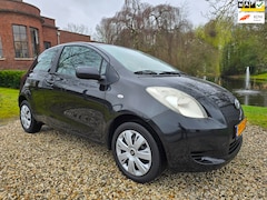 Toyota Yaris - 1.3 VVTi Sol AIRCO *apk:03-2027