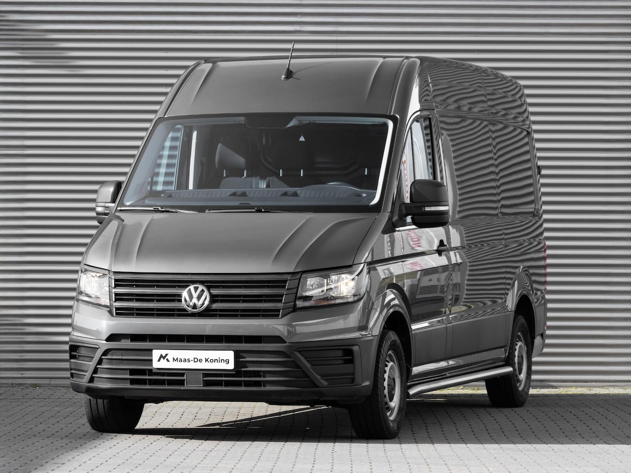 Volkswagen Crafter - 30 2.0 TDI 140pk DSG L3H3 Trendline · Camera · Trekhaak · Side Bars · Cruise Control · App - AutoWereld.nl