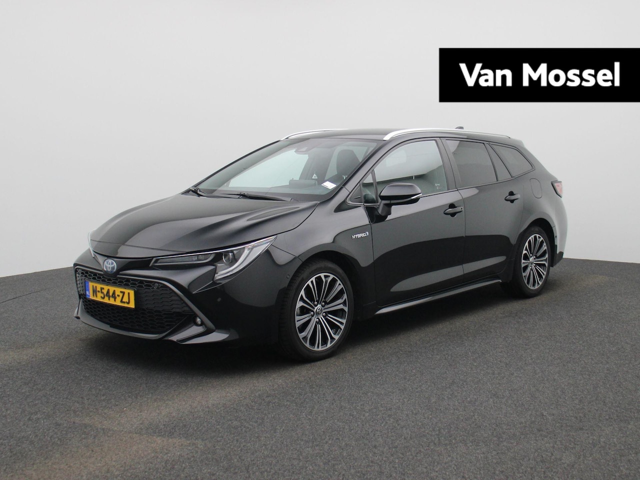 Toyota Corolla Touring Sports - 2.0 Hybrid Business Plus | Automaat | Stoel verwarming | Stuur verwarming | Camera | Clima - AutoWereld.nl