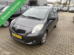 Toyota Yaris - 1.3 VVTi Sol airco