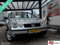 Volkswagen Polo - 1.2-12V Highline Nieuwe APK