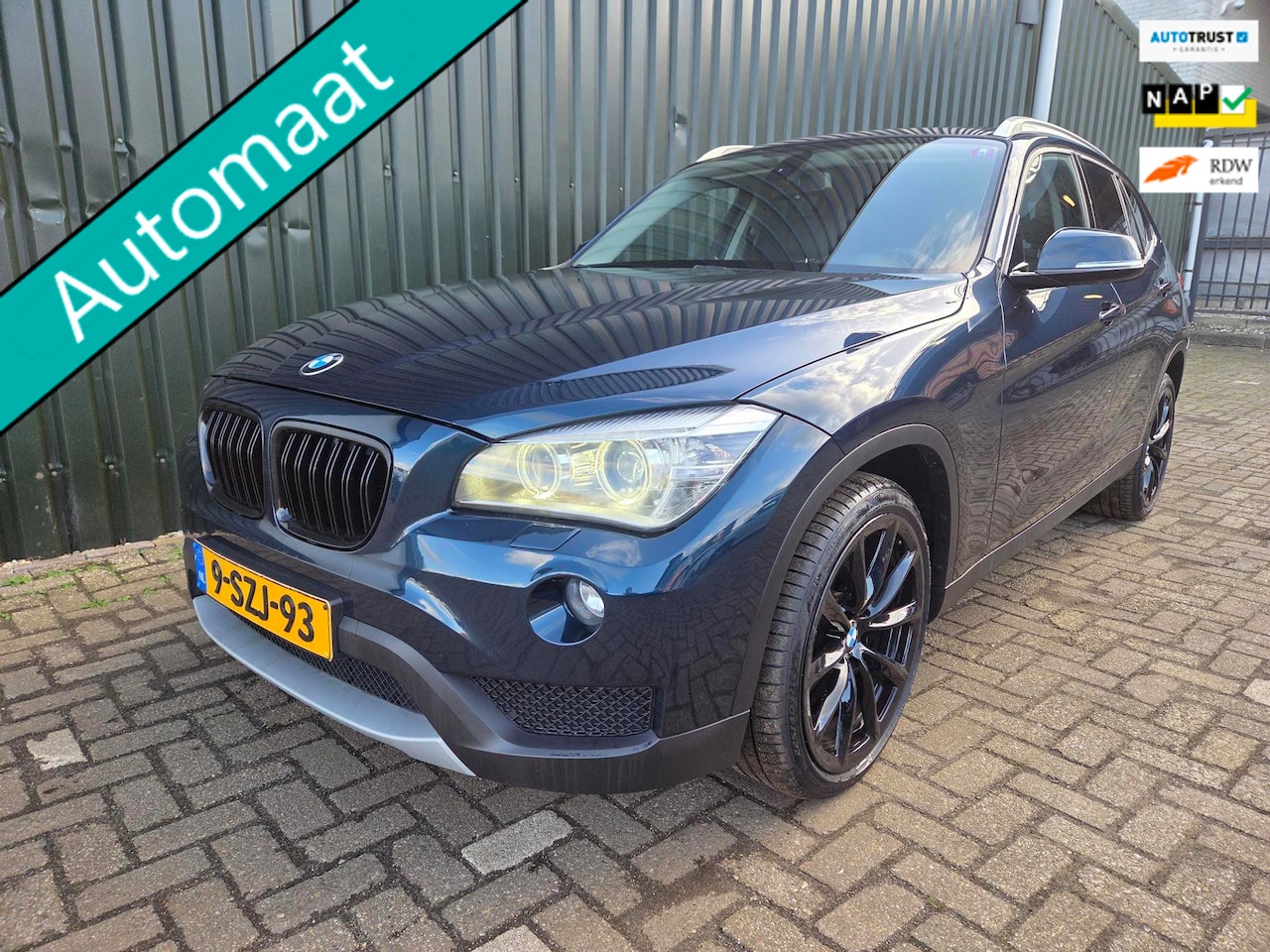 BMW X1 - SDrive20i Chrome Line LEDER - AutoWereld.nl
