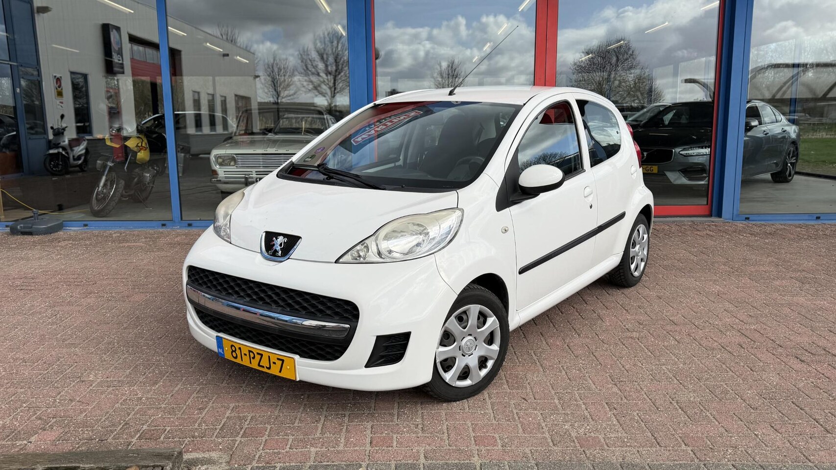 Peugeot 107 - 1.0-12V XS 1.0-12V XS - AutoWereld.nl