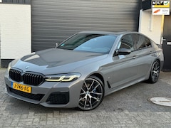 BMW 5-serie - 520i High Executive Edition | B&W | M-Sport | Org NL | NAP | 20 inch | Pano