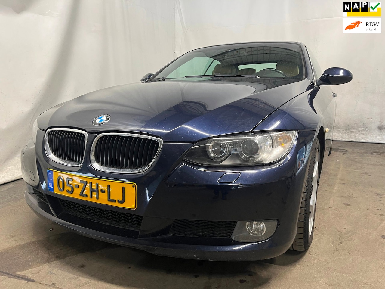 BMW 3-serie Cabrio - 320i Executive SCHADEAUTO!! - AutoWereld.nl