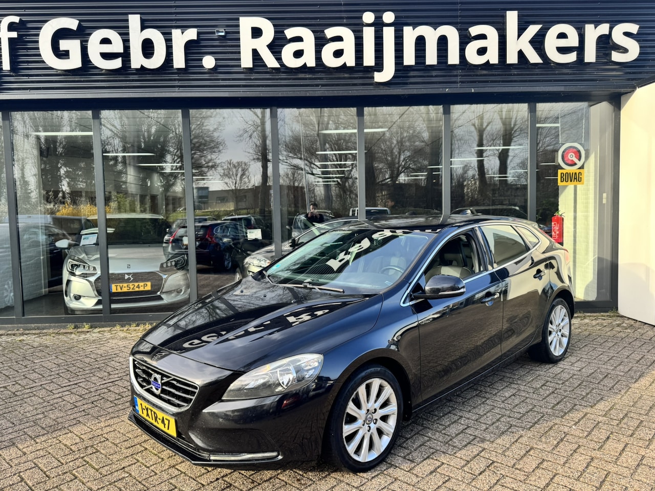 Volvo V40 - 2.0 D4 191pk R-Design*Navi*ECC*EXPORT/EX.BPM* - AutoWereld.nl