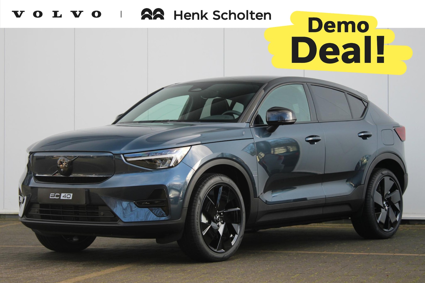 Volvo EC40 - Single Motor Extended Range Plus Black Edition | Demo Deal | Panoramadak | Verwarmbare voo - AutoWereld.nl