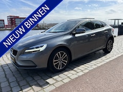 Volvo V40 - 1.5 T2 Polar+ Automaat airco/ecc navigatie