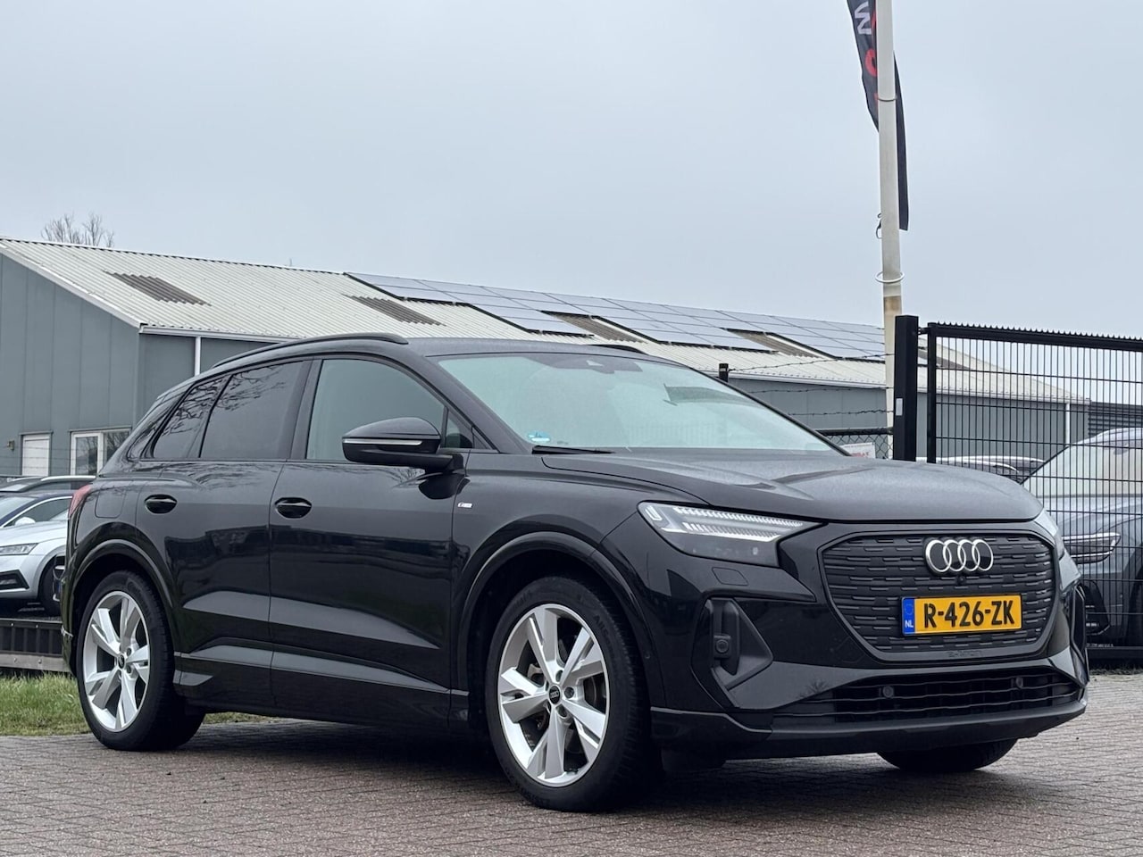 Audi Q4 e-tron - 40 S edition 77 kWh acc camera trekhaak - AutoWereld.nl