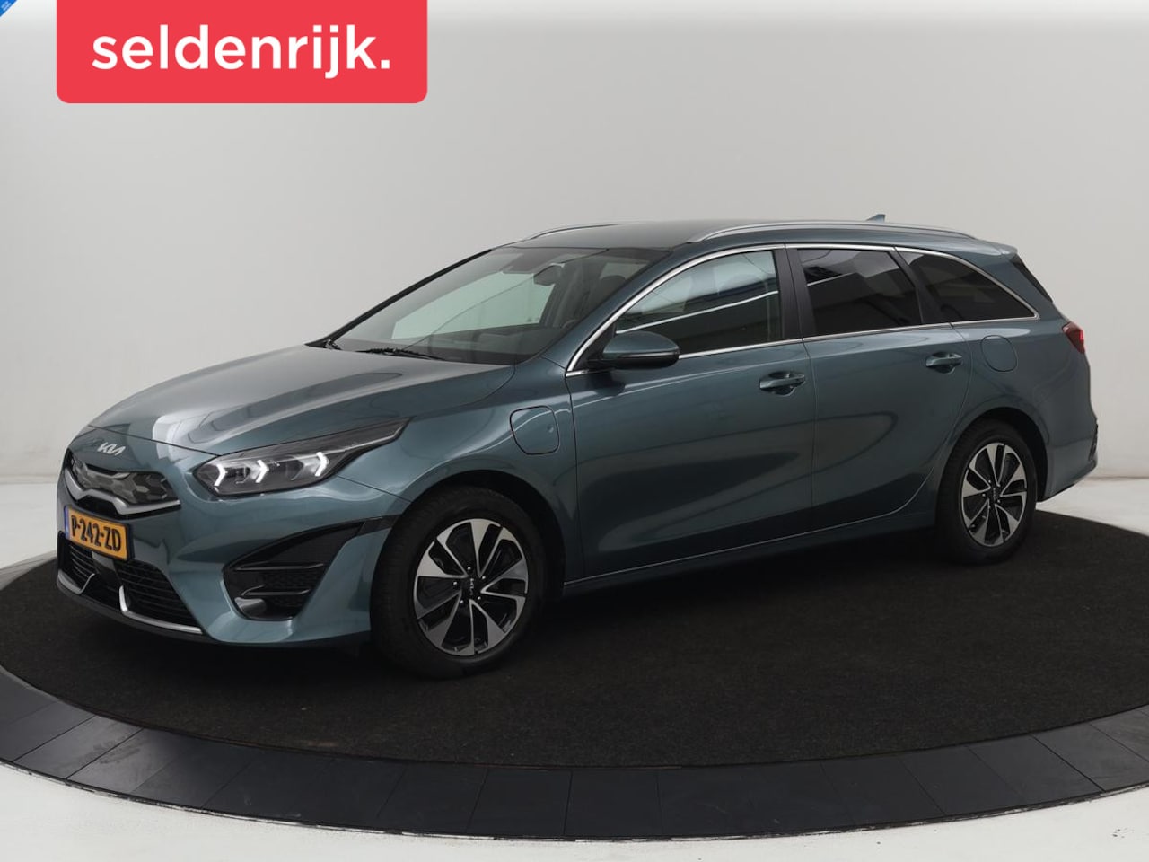 Kia Cee'd - Ceed 1.6 GDI PHEV DynamicPlusLine | Stoel & stuurverwarming | Adaptive cruise | Camera | C - AutoWereld.nl