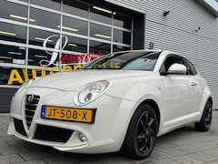 Alfa Romeo MiTo - 1.4 Distinctive - Airco I Comfort pakket I PDC I Sport velgen I Xenon I