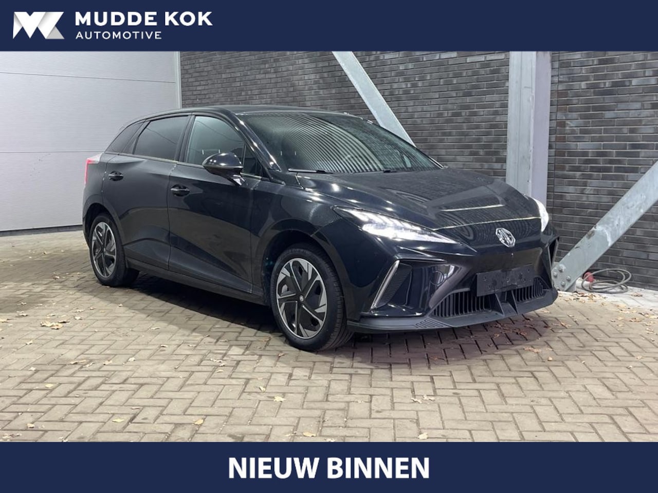 MG MG4 - Luxury 64 kWh | ACC | BLIS | 360° Camera | Stoel+Stuurverwarming | Apple Carplay - AutoWereld.nl