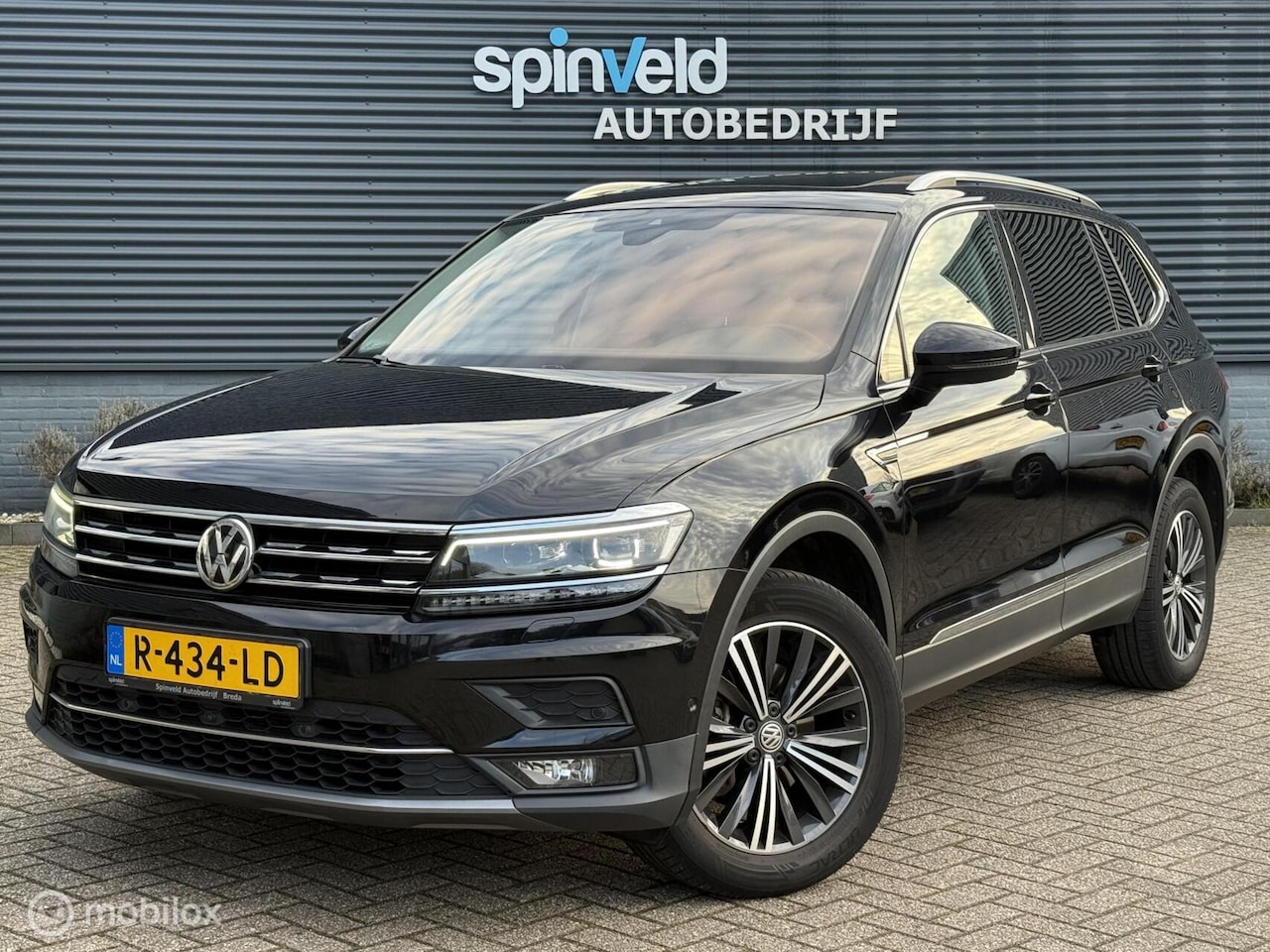 Volkswagen Tiguan - 1.4 TSI ACT Highline Business R - Dsg - Virtual - Trekhaak - - AutoWereld.nl