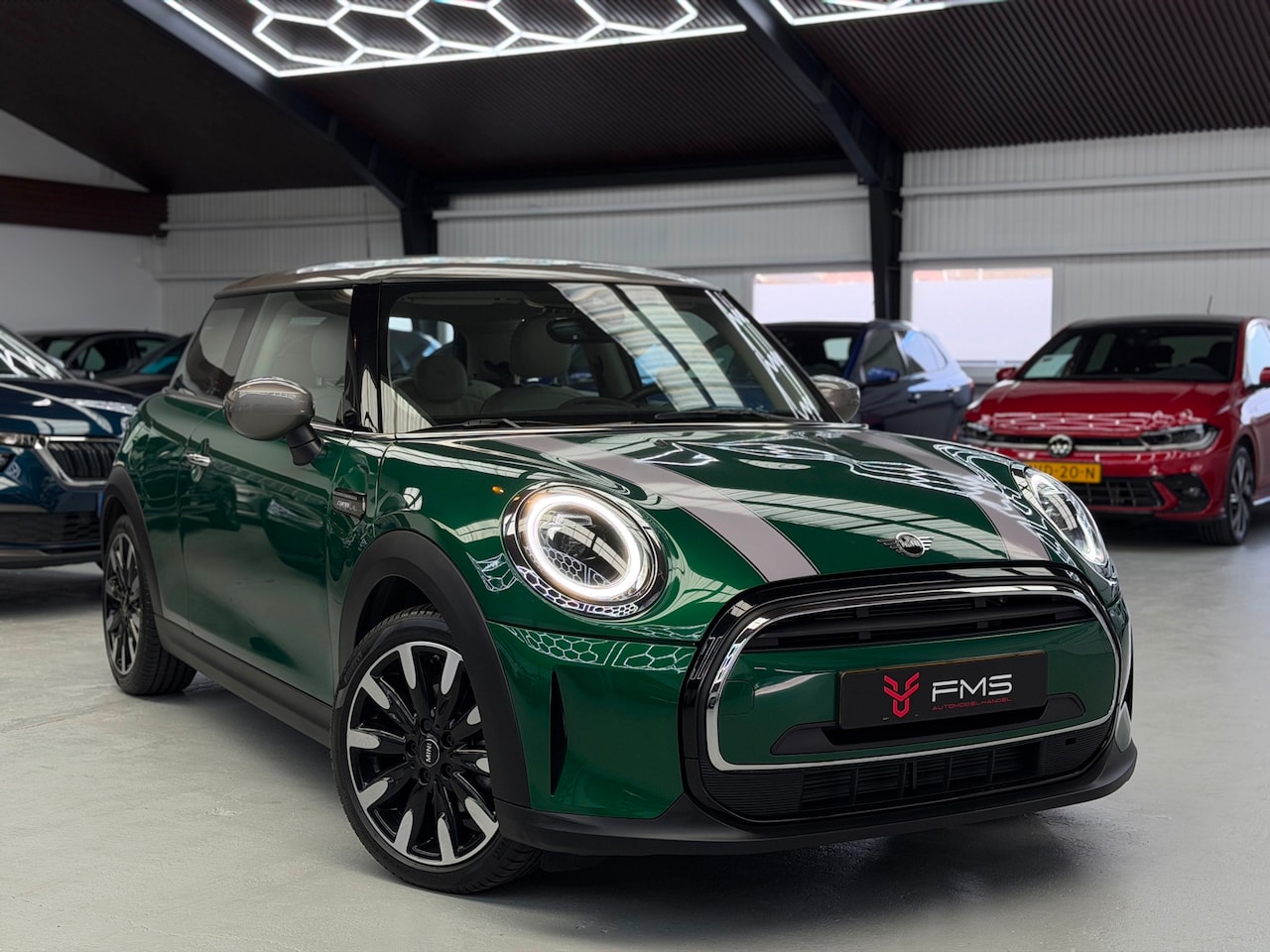 MINI Cooper - 1.5 Camden CarPlay Camera - AutoWereld.nl