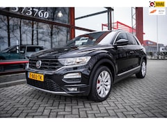 Volkswagen T-Roc - 1.5 TSI Sport Business R | Automaat | Navigatie | App-connect | Parkeer hulp | Parkeer Cam