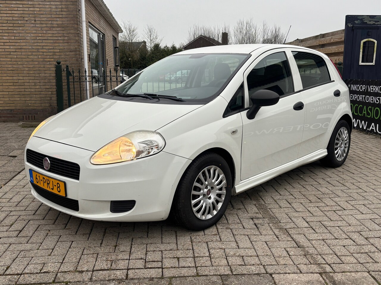 Fiat Grande Punto - 1.3 M-Jet Actual | 5drs | airco | lange apk keuring | rijdt top ! - AutoWereld.nl
