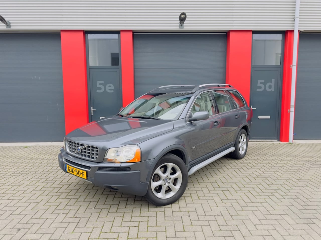 Volvo XC90 - 4.4 V8 Executive Dealer Ond. , Uniek - AutoWereld.nl