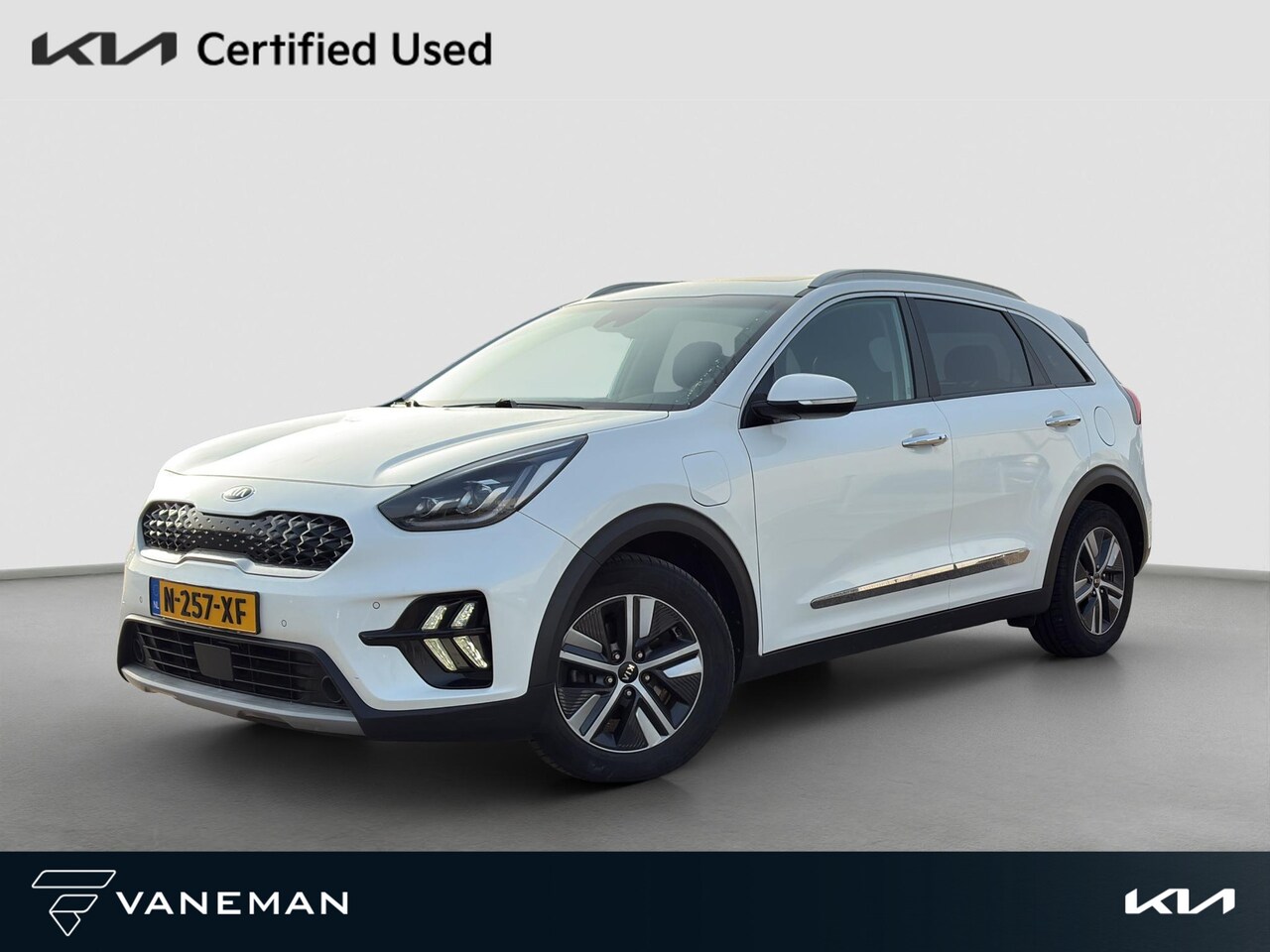 Kia Niro - 1.6 GDi PHEV ExecutiveLine Automaat | Leder | Apple Carplay & Android Auto | Camera | Crui - AutoWereld.nl