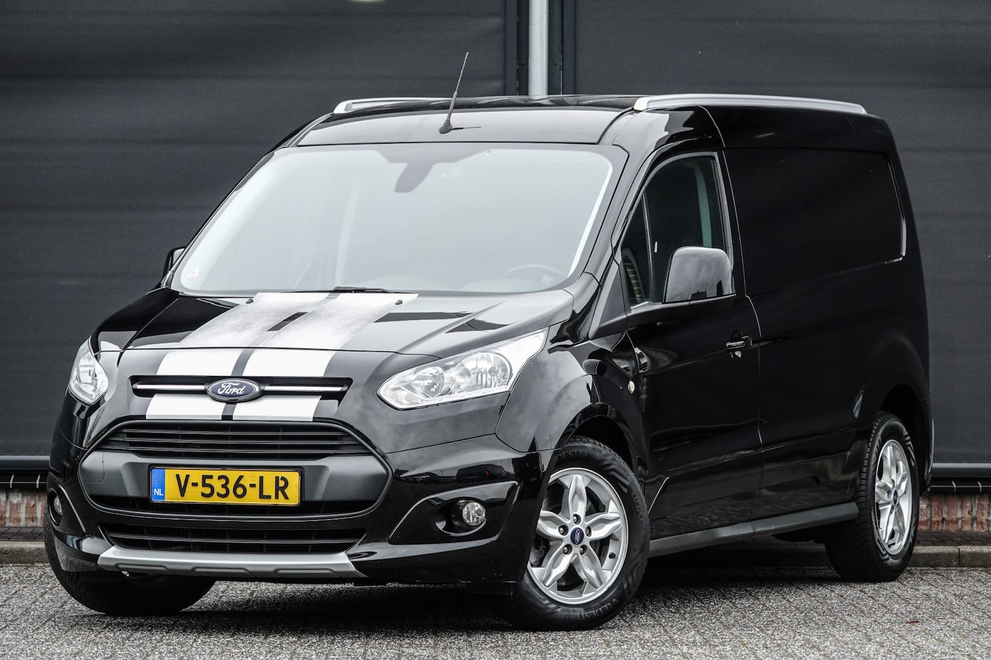 Ford Transit Connect - L2 | 1.5Tdci 120Pk | Sport | Stoel-Bank | Achteruitrijcamera | Trekhaak | 16'' - AutoWereld.nl
