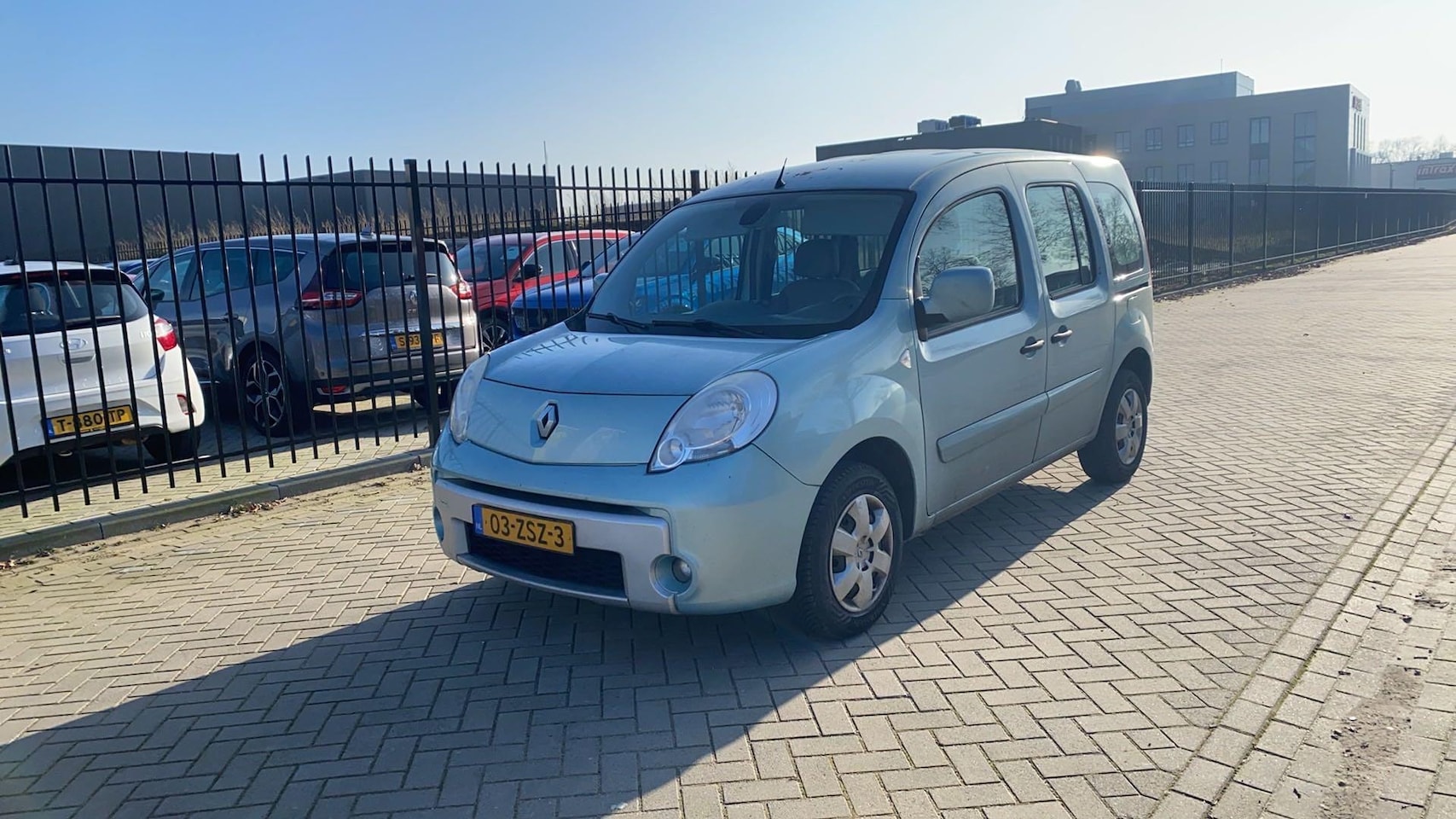 Renault Kangoo Family - 1.6-16V Privilège 1.6-16V Privilège - AutoWereld.nl