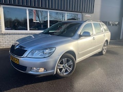 Skoda Octavia - 1.2 TSI AMBITION BNS 3e Bank Trekhaak Clima Cruise Pdc Mistlampen Dakrailing