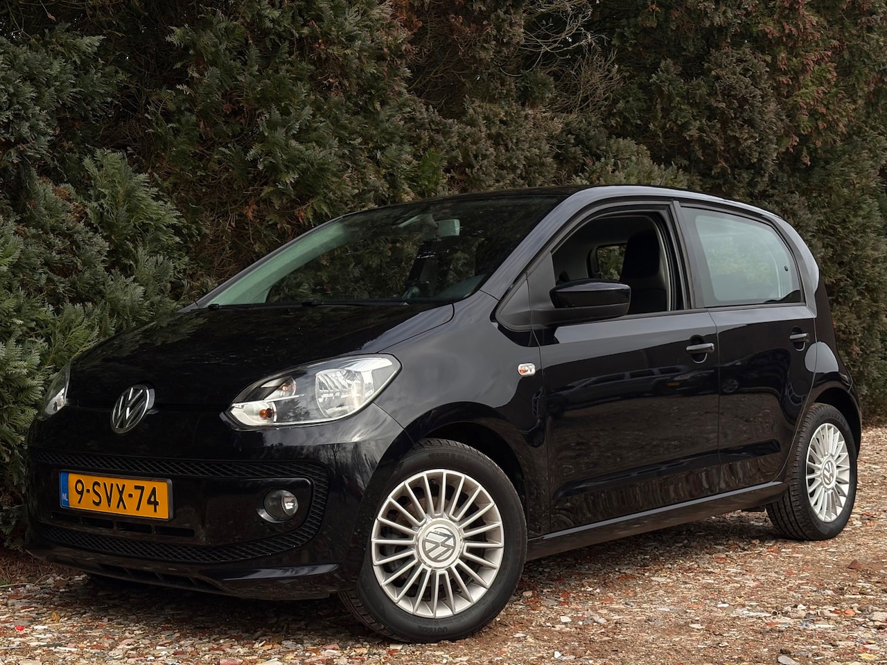 Volkswagen Up! - 1.0 high up! | Airco | 5-Deurs | LM-Velgen - AutoWereld.nl