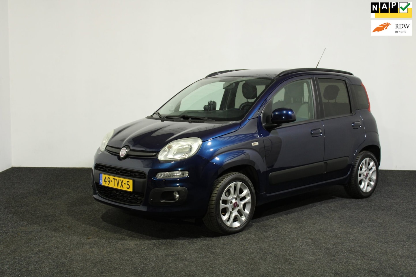 Fiat Panda - 0.9 TwinAir Lounge – Compact, Stijlvol en Zuinig! 2012 €4299.- Wordt afgeleverd inclusief - AutoWereld.nl