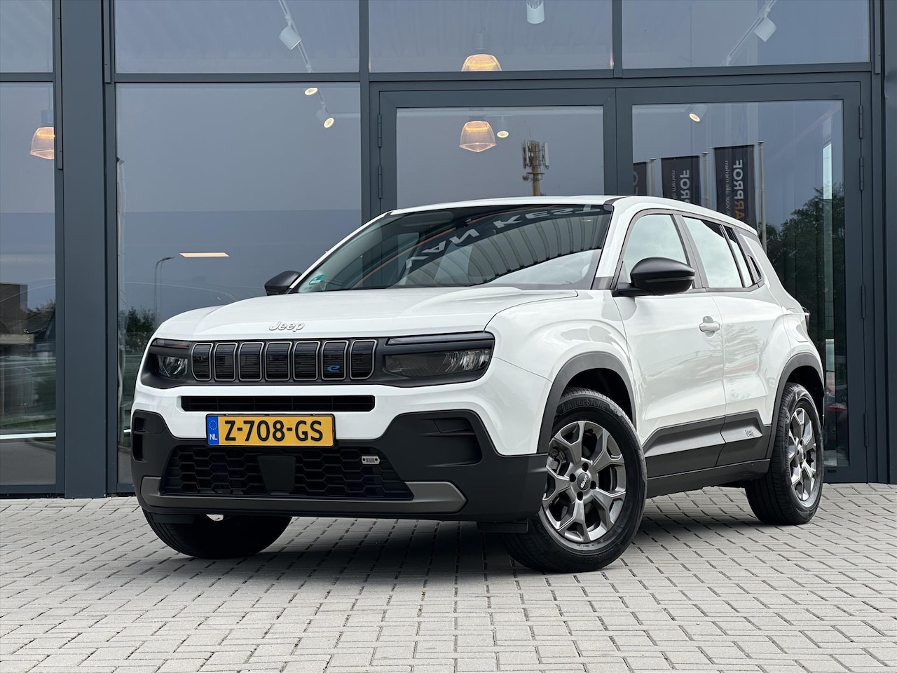 Jeep Avenger - 54 kWh 156pk Aut | Longitude | Winterpack | NL Auto | - AutoWereld.nl