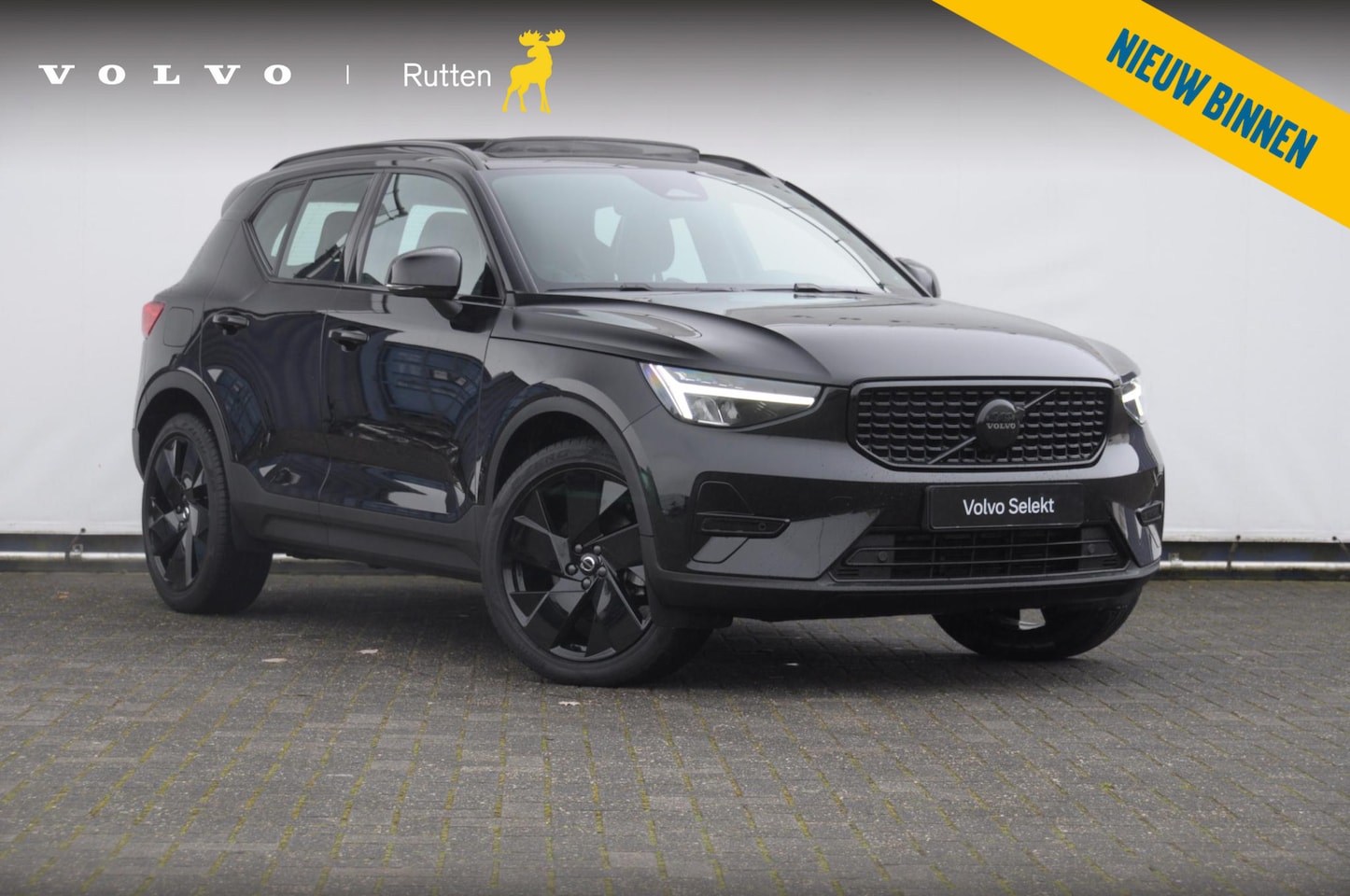 Volvo XC40 - B3 177PK Automaat Plus Black Edition / Adaptive cruise control / Elektrische stoelen / Har - AutoWereld.nl