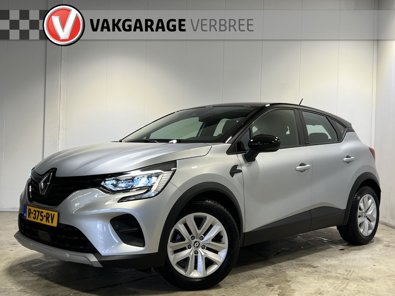 Renault Captur - 1.6 E-Tech Hybrid 145 Intens | Navigatie/Android/Apple Carplay | LM Velgen 17" | Cruise Co - AutoWereld.nl